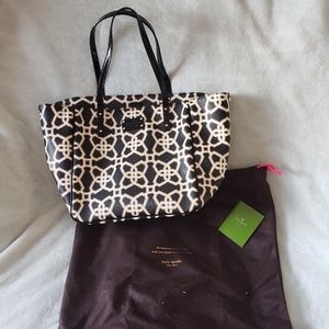 Kate Spade bucket bag